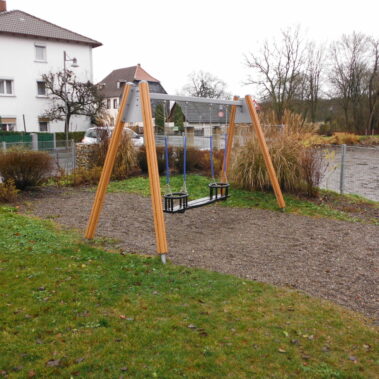 Familienschaukel Kreuzsteinbad Bayreuth