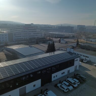 Luftaufnahme vom Firmengelände von Elektro Gerlitz in Bayreuth